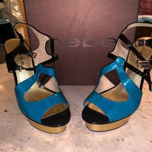 BEBE beautiful Platform heeled Shoes